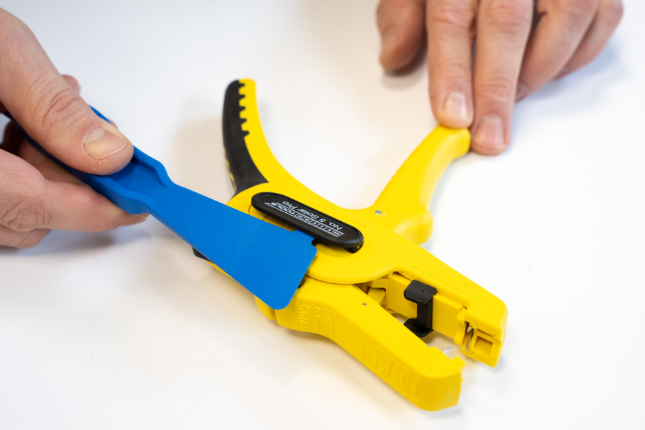LED Work Light | Luce LED da applicare agli utensili WEICON TOOLS – Illuminazione precisa direttamente sul punto di lavoro
