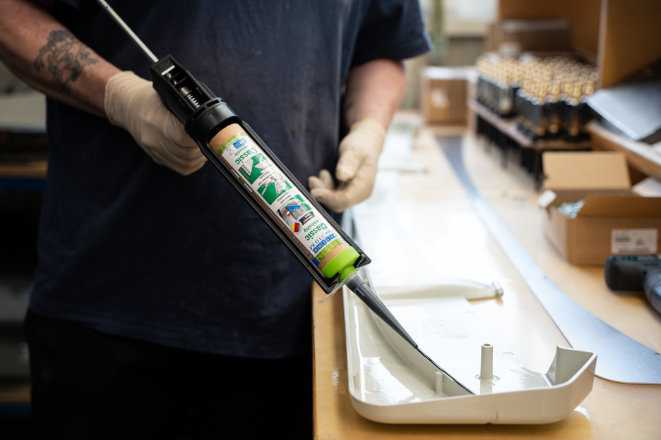 Flex 310 M® Classico MS Polimero | Adesivo elastico a base di polimeri MS per un utilizzo versatile