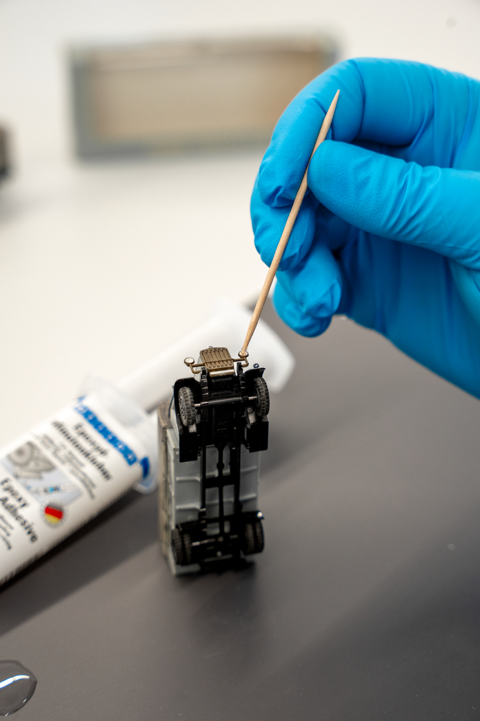 Epoxy Minute | Adesivo epossidico universale, resistente alle alte temperature