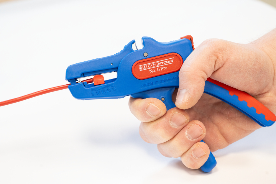 Pinza Spelafili No. 5 Pro | per tutti i comuni conduttori a trefoli e rigidi, range di lavoro 0,2 - 16,0 mm²