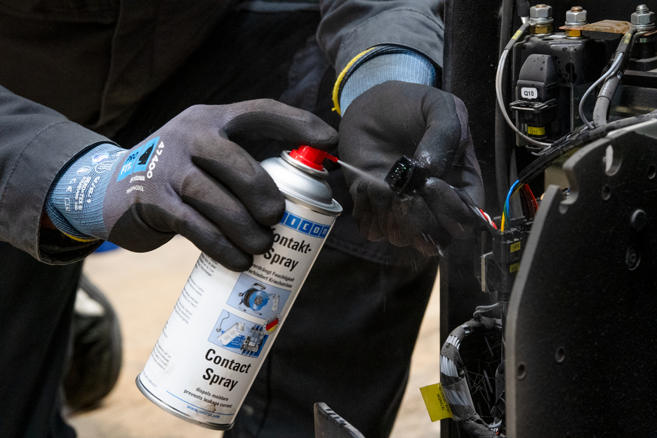 Spray Contact | protezione e cura dei contatti elettrici