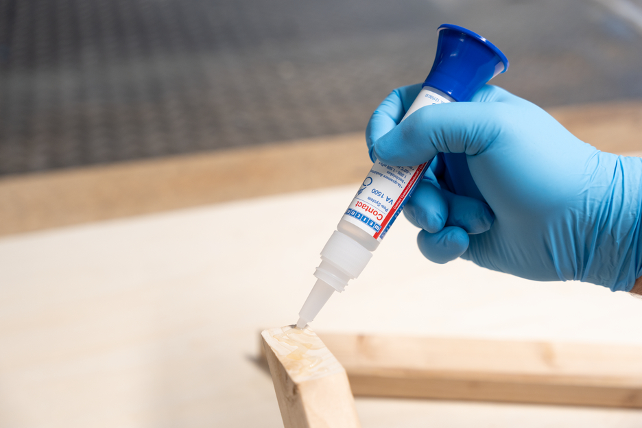 VA 1500 Colla cianoacrilica | Adesivo istantaneo per gomma, metallo, materiali porosi e assorbenti