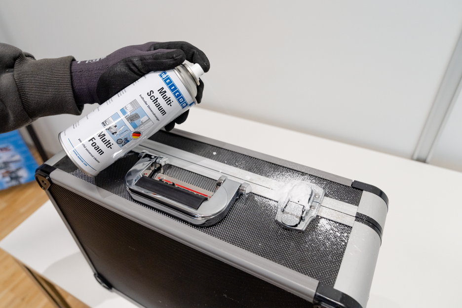 Schiuma Detergente | Schiuma detergente ad elevata forza pulente