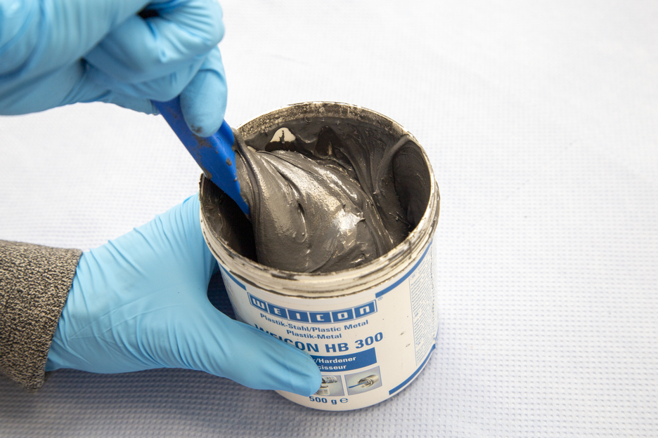 WEICON HB 300 | sistema a base di resina epossidica resistente alle alte temperature per riparazioni e stampaggio