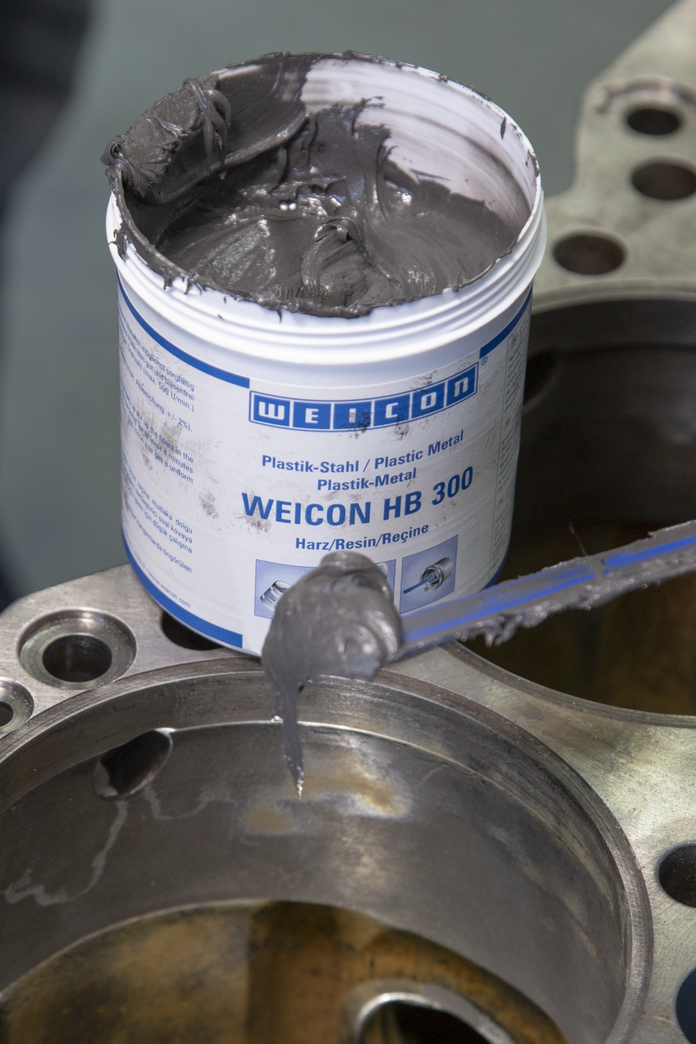 WEICON HB 300 | sistema a base di resina epossidica resistente alle alte temperature per riparazioni e stampaggio