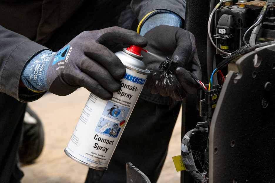 Spray Contact | protezione e cura dei contatti elettrici