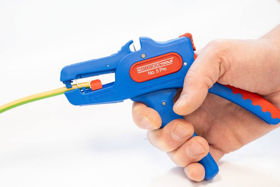 Pinza Spelafili No. 5 Pro | per tutti i comuni conduttori a trefoli e rigidi, range di lavoro 0,2 - 16,0 mm²