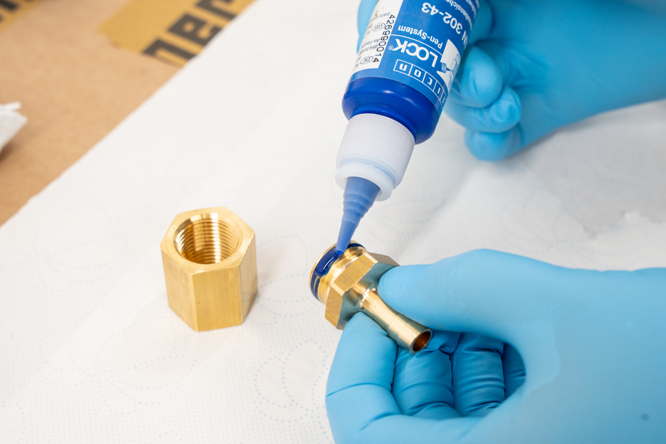 WEICONLOCK® AN 302-43 frenafiletti | media resistenza, alta viscosità, con omologazione per acqua potabile