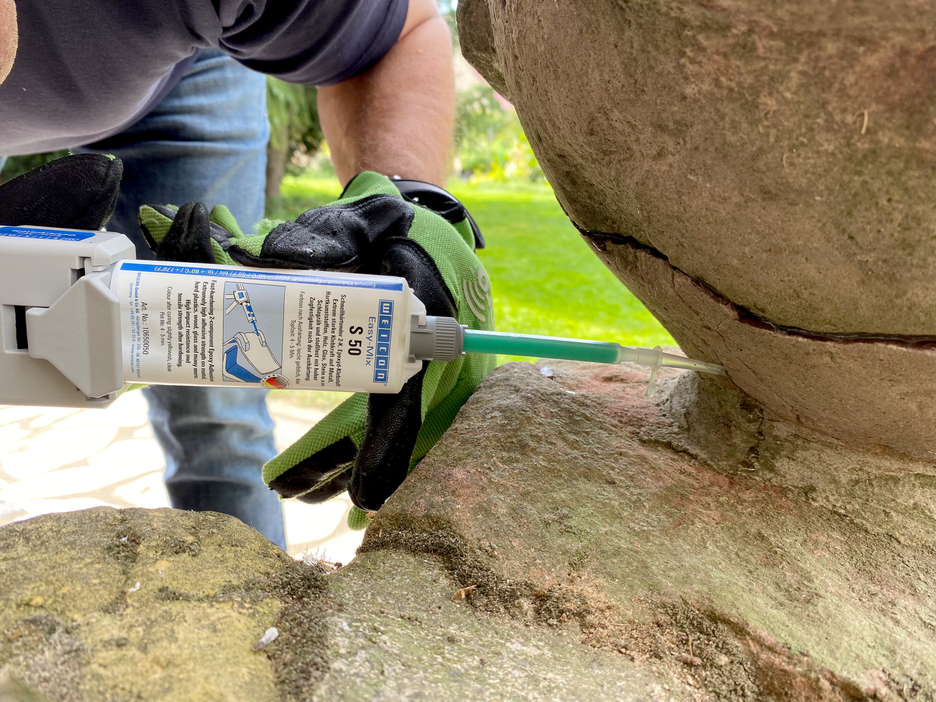 Easy-Mix S 50 | Adesivo epossidico resistente alle alte temperature per lavori di riparazione e manutenzione rapidi