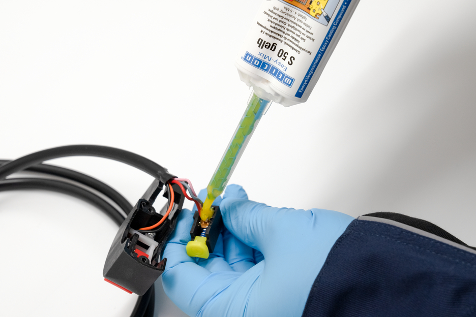 Easy-Mix S 50 giallo | Massa da colata epossidica resistente alle alte temperature